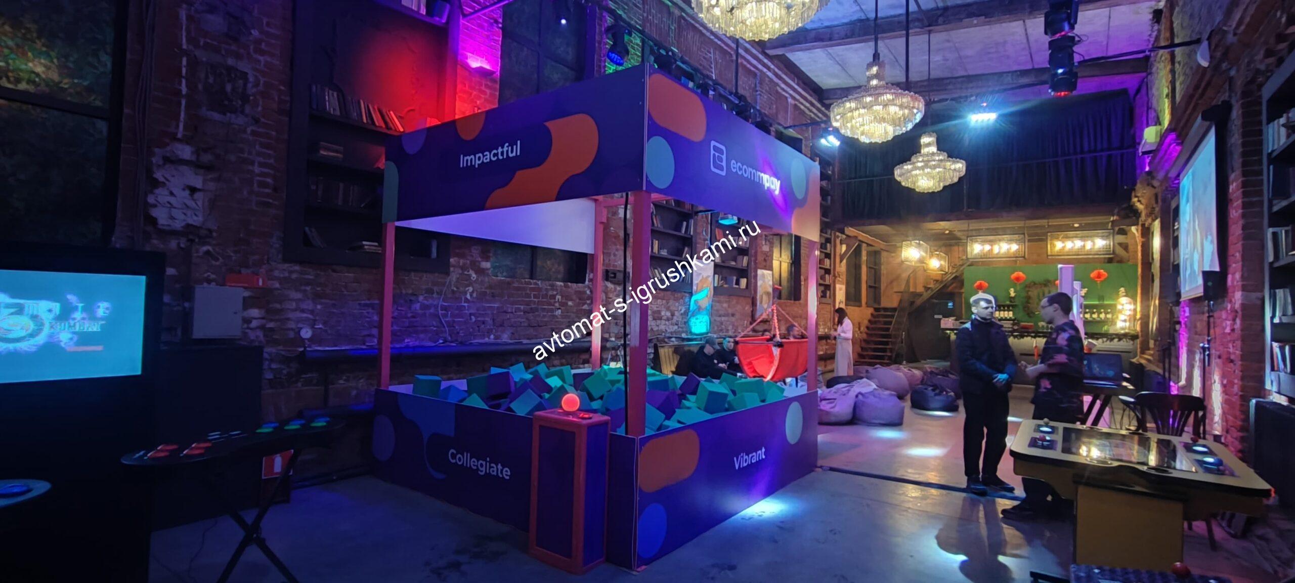 Аттракцион Мега Кран с человеком 1 Аренда Аттракциона Мега Кран с человеком